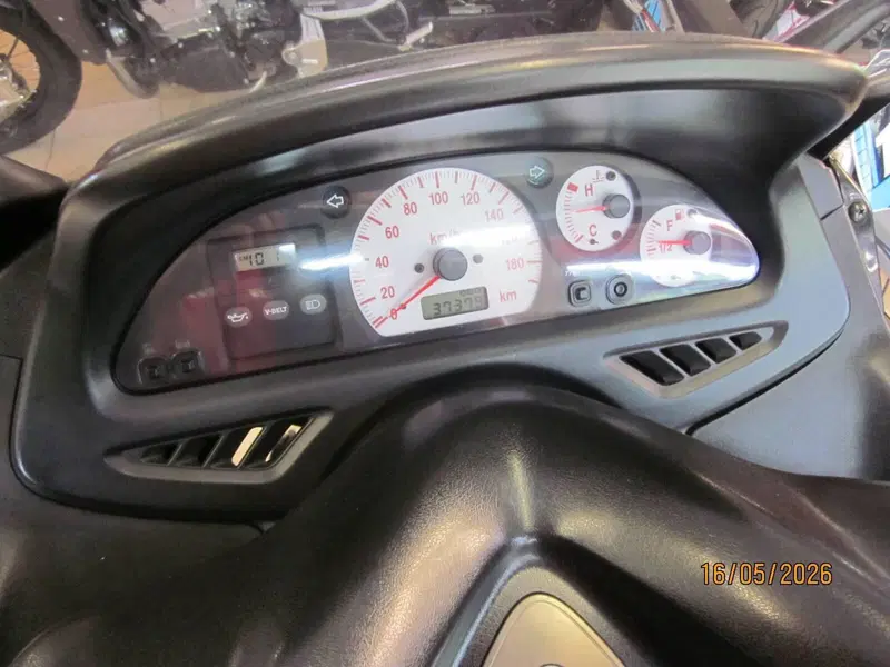 Yamaha T-Max 500 (2001 - 03) (7)