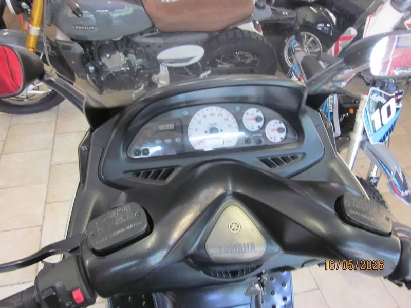 Yamaha T-Max 500 (2001 - 03) (8)