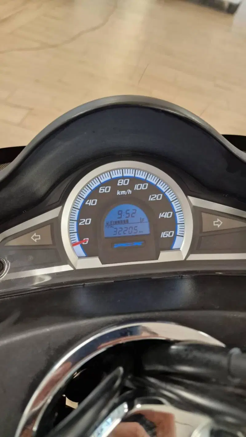Honda PCX 150 (2014 - 17) (7)