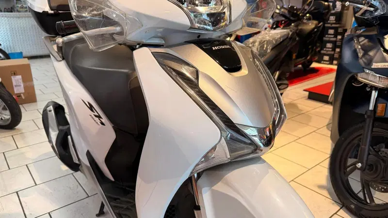 Honda SH 150i (2017 - 19) (4)