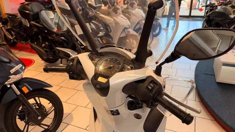 Honda SH 150i (2017 - 19) (6)