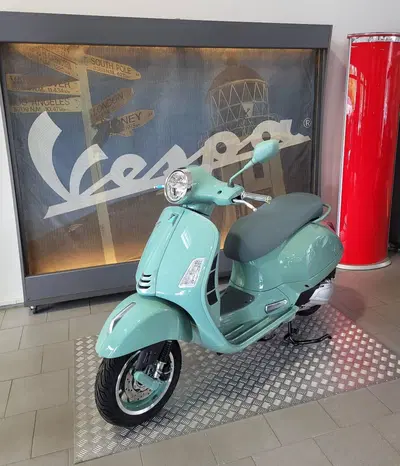 Vespa GTS 310 80th (2026) nuova
