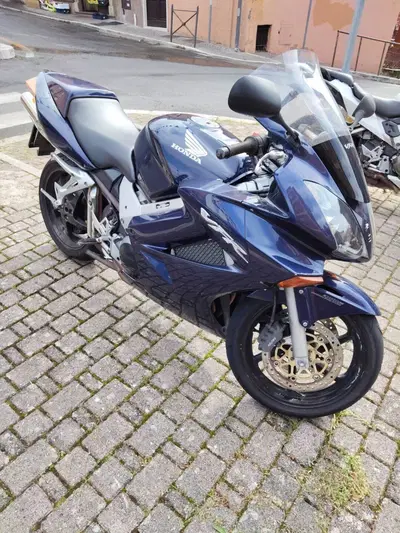 Honda VFR 800 (2002 - 05) usata