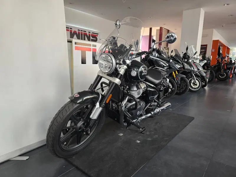 Royal Enfield Super Meteor 650 (2023 - 26) (4)