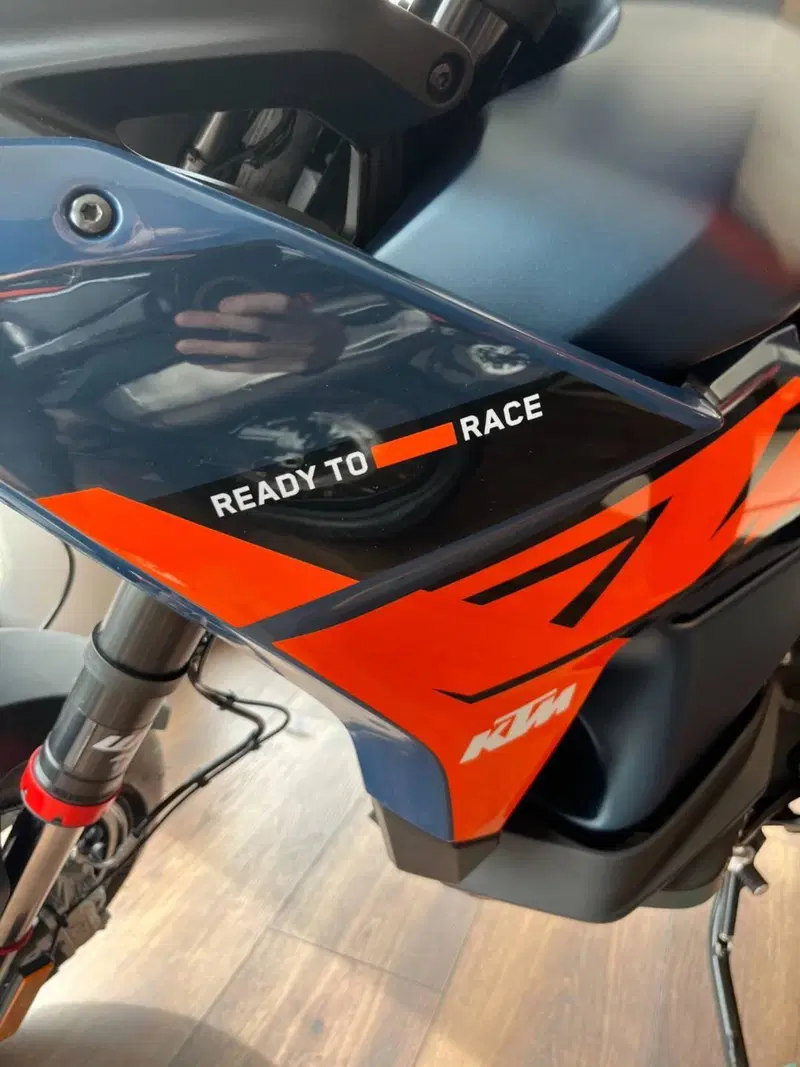 KTM 890 SMT (2026) (3)