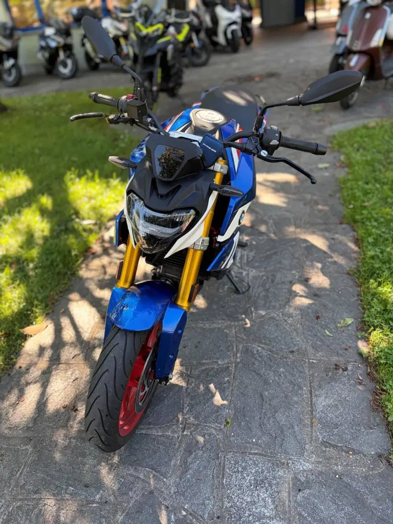 Bmw G 310 R (2021 - 25) (3)