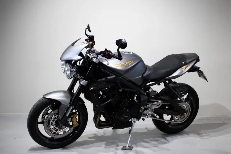 Triumph Street Triple R (2009 - 12) (3)