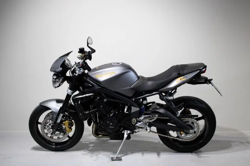Triumph Street Triple R (2009 - 12) (4)