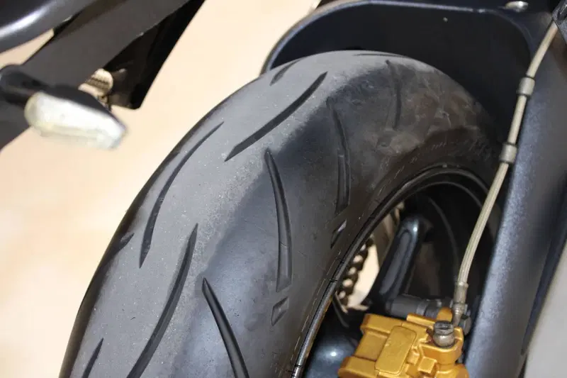 Triumph Street Triple R (2009 - 12) (9)