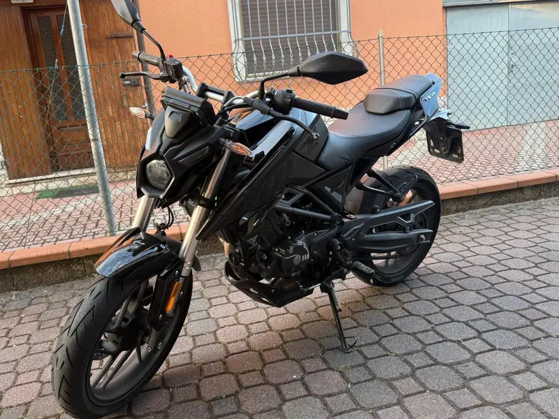 Voge Brivido 125R (2023 - 26) (3)