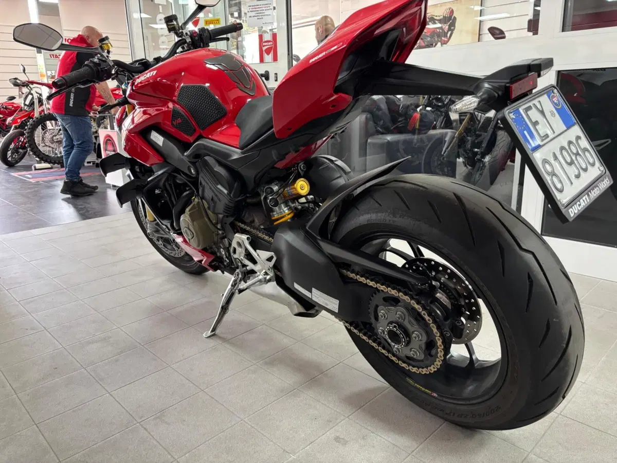 Ducati Streetfighter V4 1100 S (2021 - 22) (10)