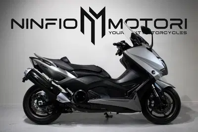 Yamaha T-Max 530 (2017 - 19) usata