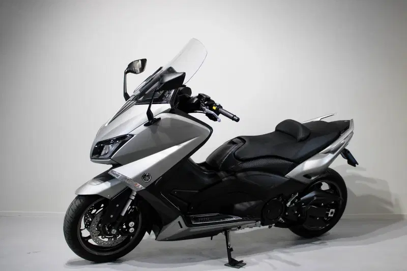 Yamaha T-Max 530 (2017 - 19) (3)