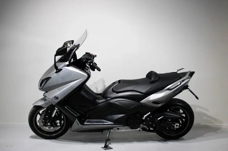 Yamaha T-Max 530 (2017 - 19) (4)
