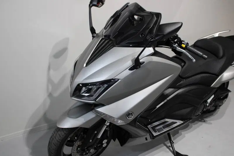 Yamaha T-Max 530 (2017 - 19) (7)