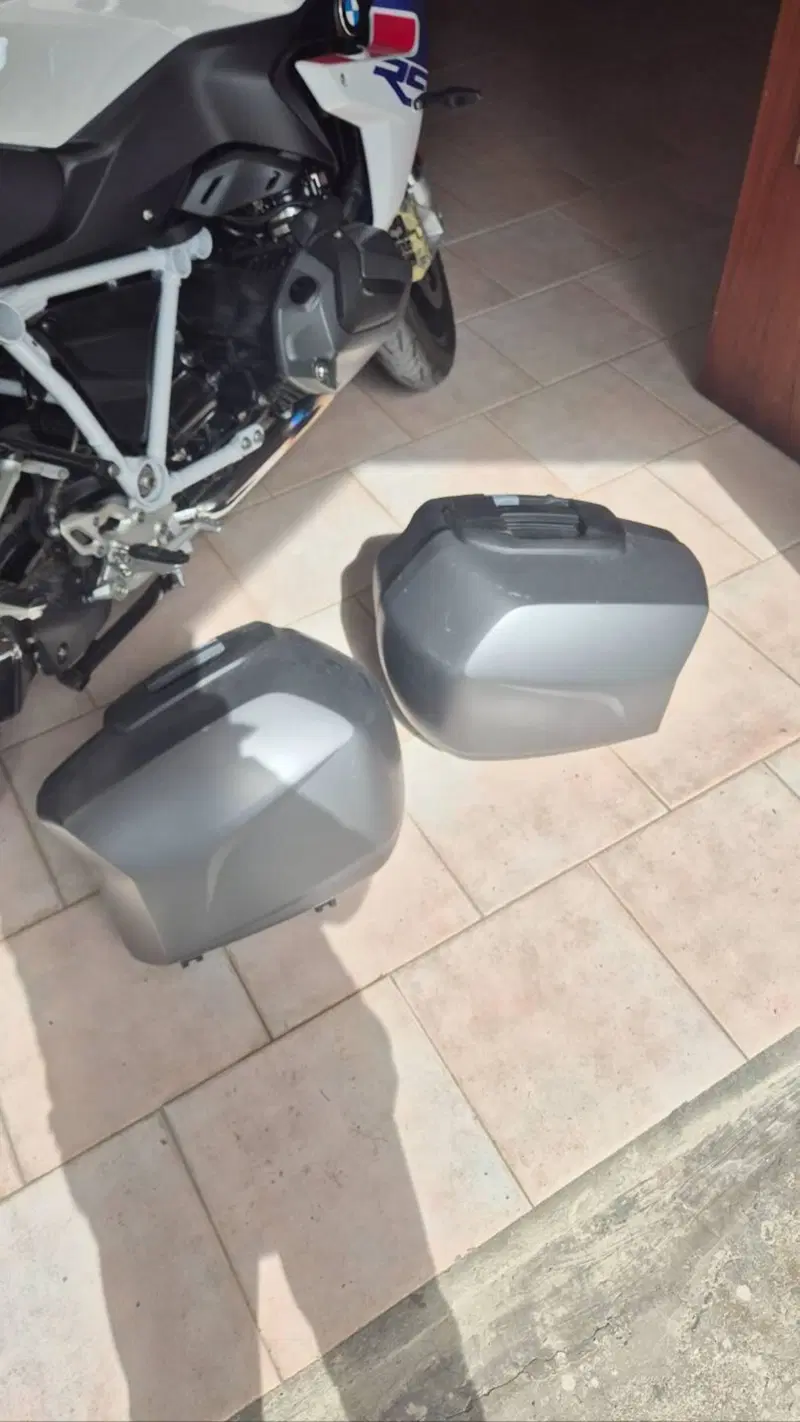 Bmw R 1250 RS (2021 - 25) (2)