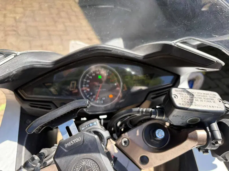 Honda VFR 800 F (2014 - 16) (6)