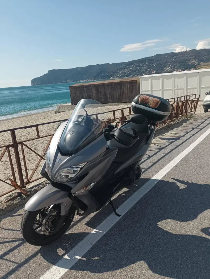 Suzuki Burgman AN 400 (2017 - 20)