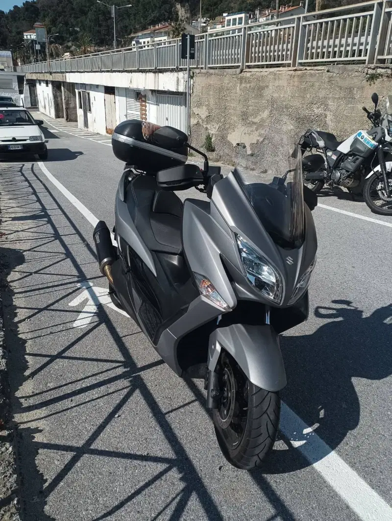Suzuki Burgman AN 400 (2017 - 20) (4)