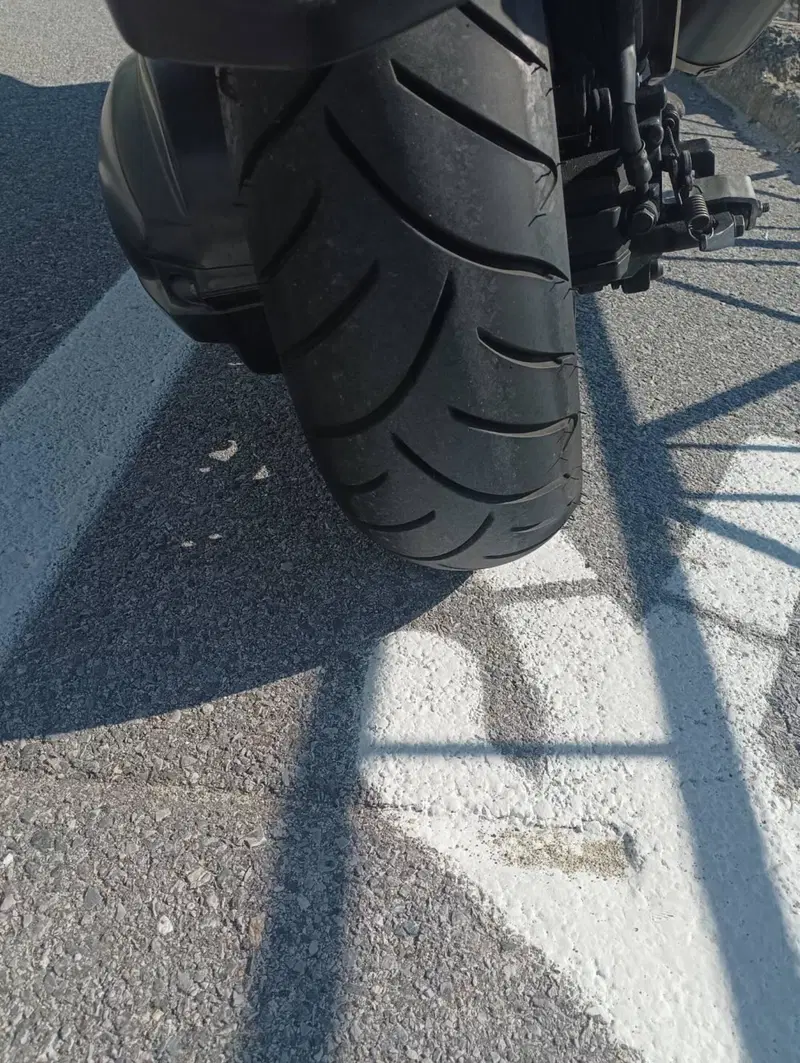 Suzuki Burgman AN 400 (2017 - 20) (5)