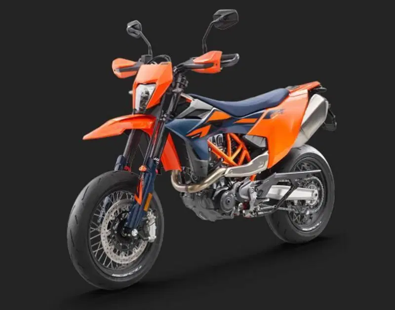 KTM 690 SMC R (2026) (2)