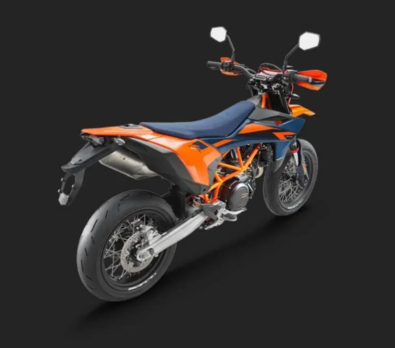 KTM 690 SMC R (2026) (4)