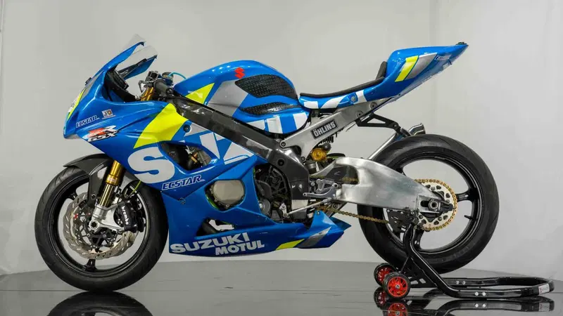 Suzuki GSX-R1000 (2005 - 06) (2)