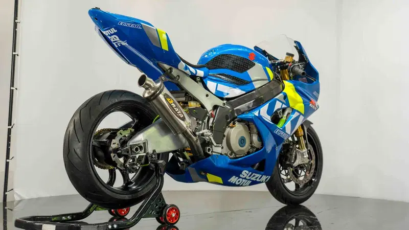 Suzuki GSX-R1000 (2005 - 06) (7)
