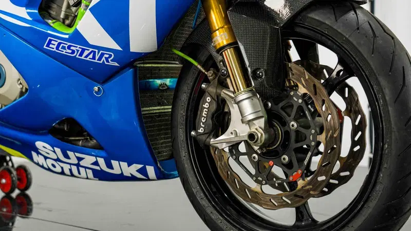 Suzuki GSX-R1000 (2005 - 06) (11)
