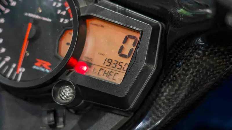 Suzuki GSX-R1000 (2005 - 06) (20)