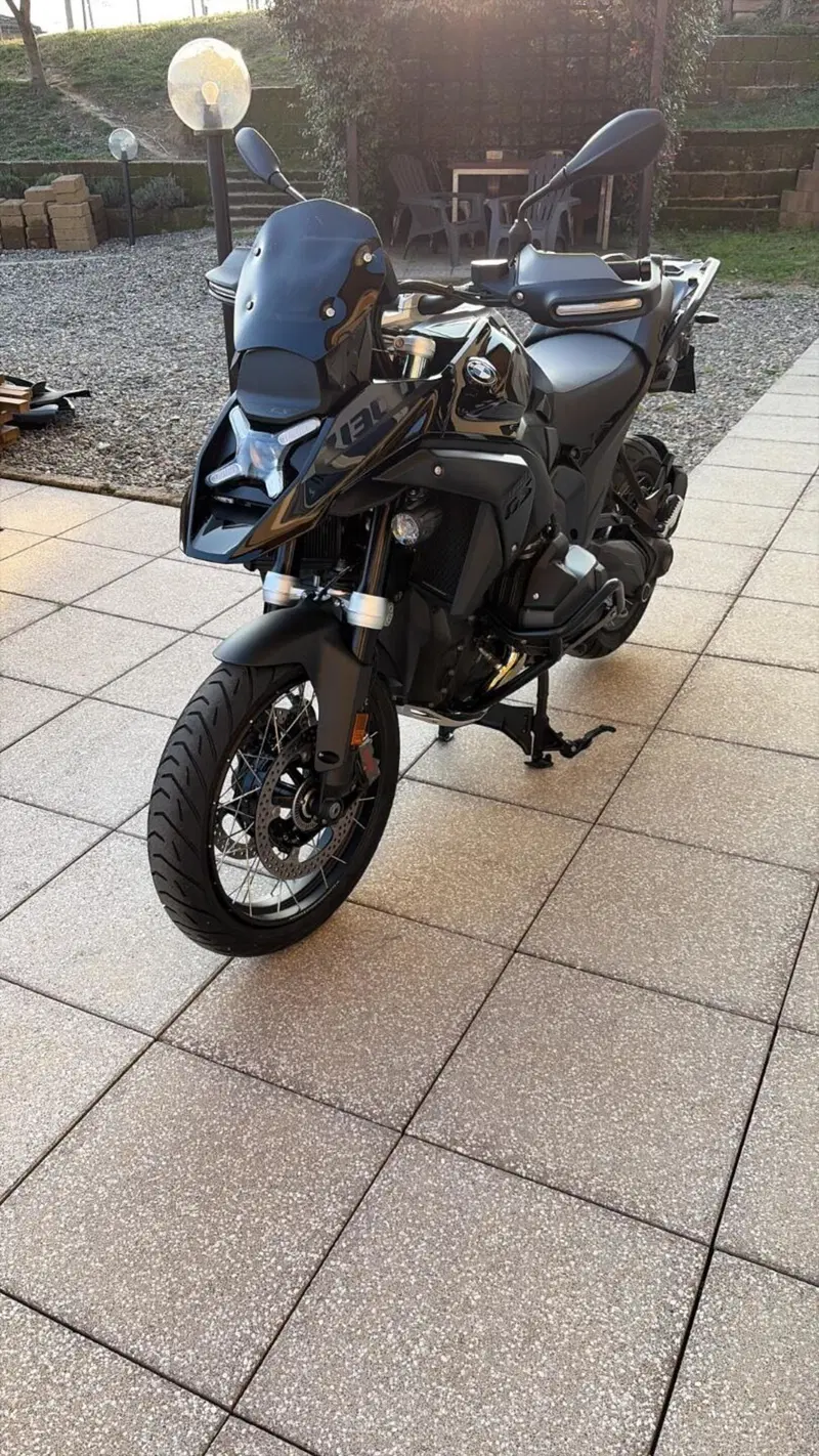 Bmw R 1300 GS Triple Black (2023 - 26) (4)