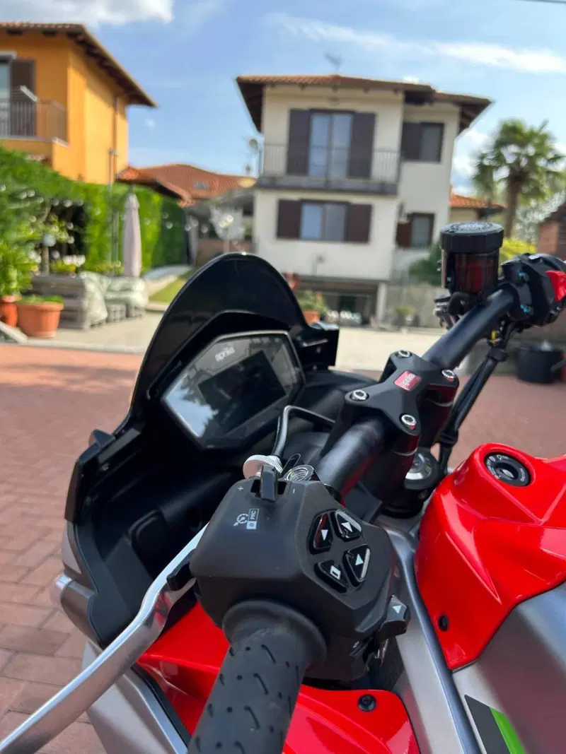 Aprilia Tuono 660 (2021 - 25) (6)