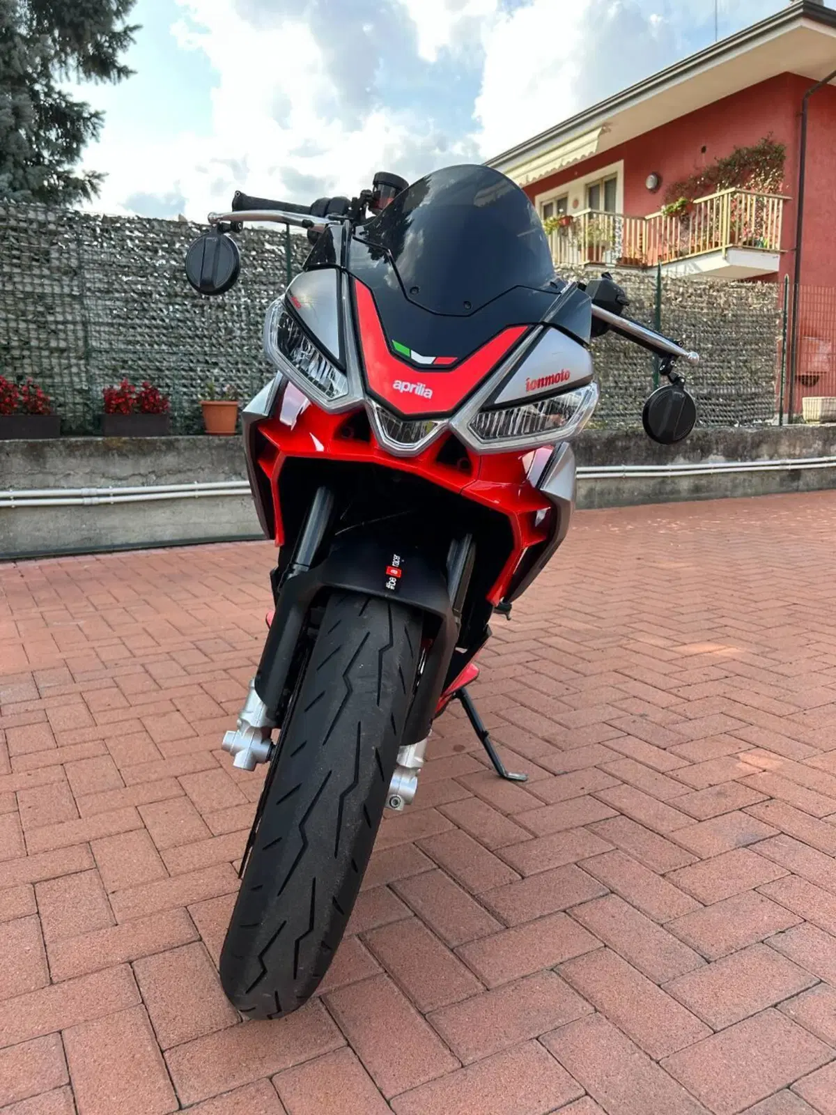 Aprilia Tuono 660 (2021 - 25) (7)