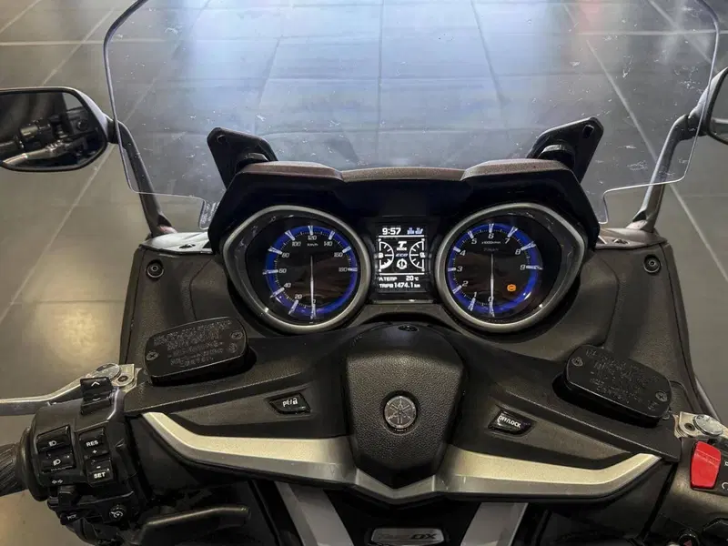 Yamaha T-Max 530 Iron Max (2014 - 17) (3)