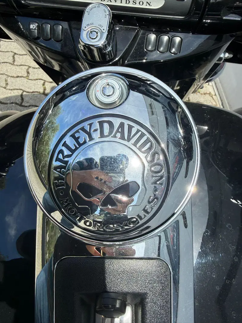 Harley-Davidson 107 Electra Glide Ultra Limited (2017 - 18) - FLHTK (3)