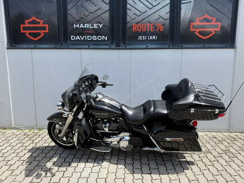 Harley-Davidson 107 Electra Glide Ultra Limited (2017 - 18) - FLHTK (4)