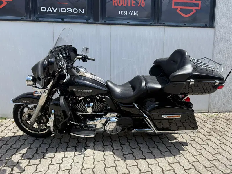 Harley-Davidson 107 Electra Glide Ultra Limited (2017 - 18) - FLHTK (6)