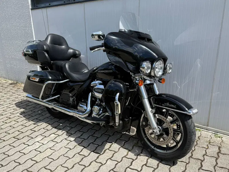 Harley-Davidson 107 Electra Glide Ultra Limited (2017 - 18) - FLHTK (13)