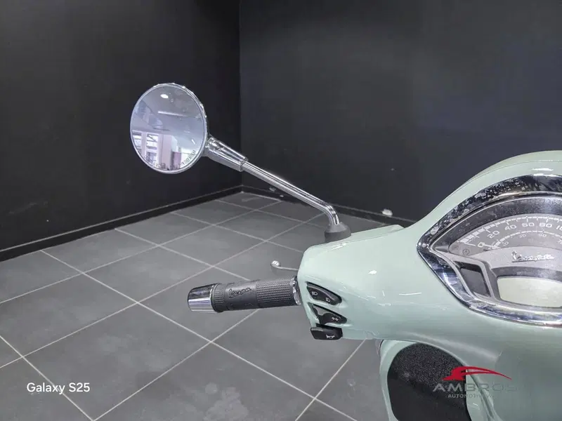 Vespa GTS 300 Super Hpe (2021 - 22) (12)