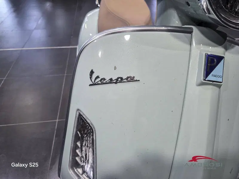 Vespa GTS 300 Super Hpe (2021 - 22) (13)