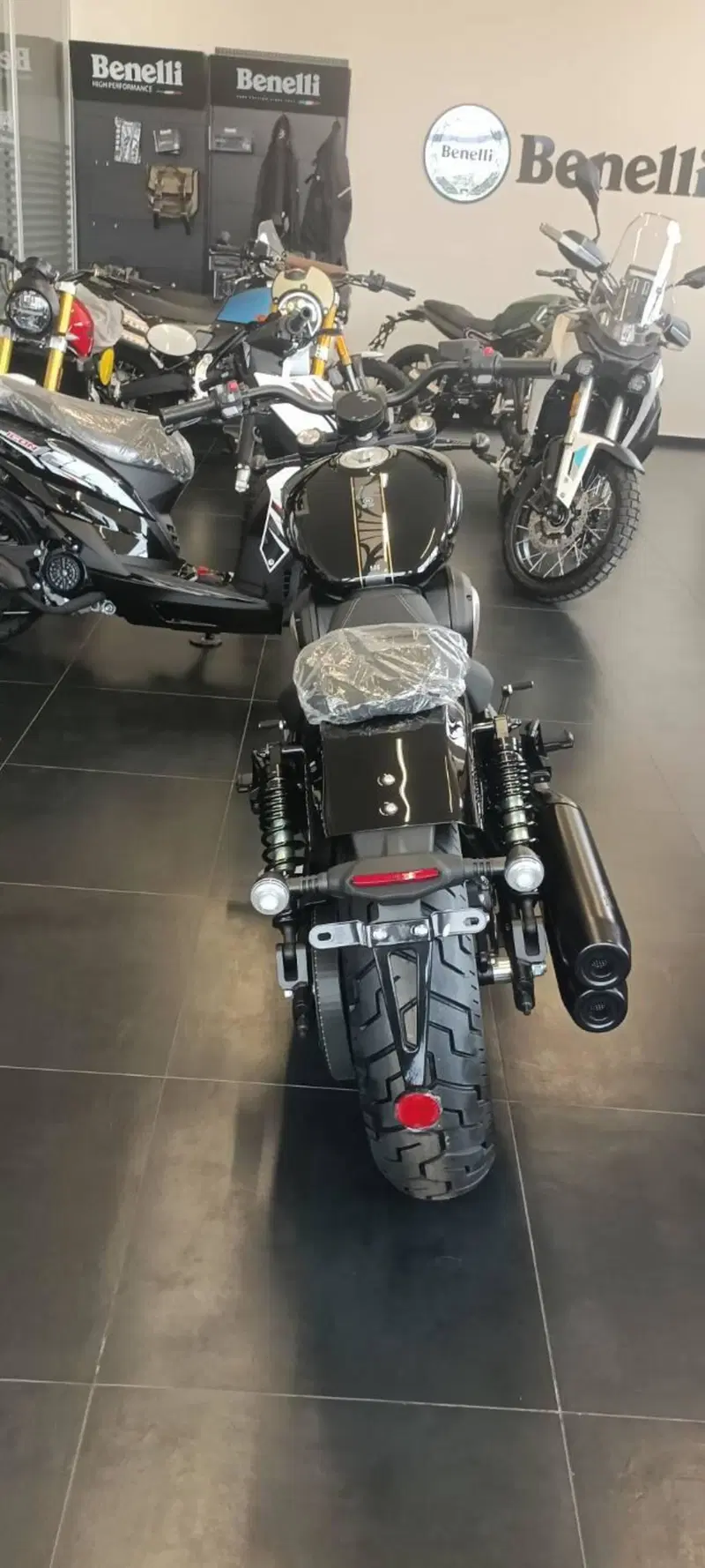 Benda Motorcycles Chinchilla 500 V2 (2025 - 26) (3)
