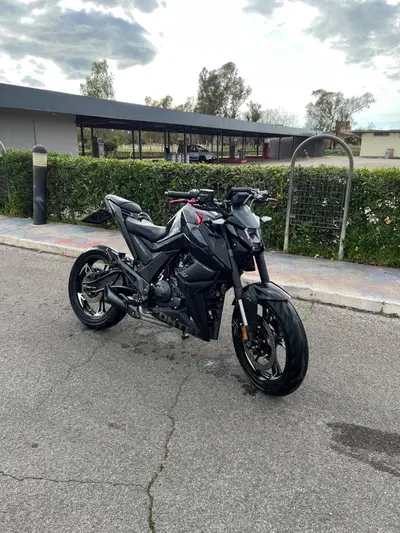 Zontes ZT125-U (2020 - 26) usata