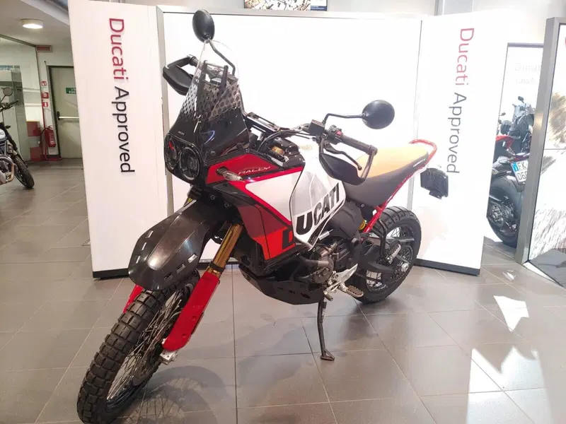 Ducati DesertX Rally (2024 - 25) (4)