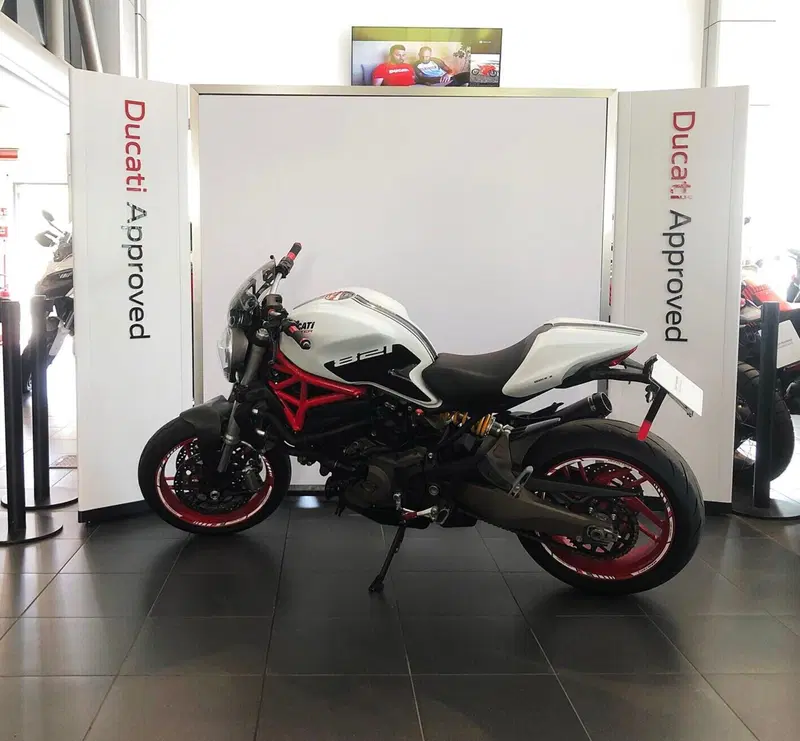 Ducati Monster 821 ABS (2014 - 17) (3)