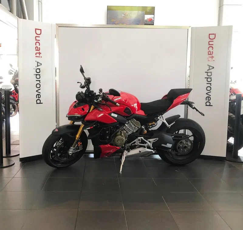 Ducati Streetfighter V4 1100 S (2020) (3)