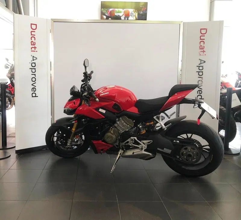 Ducati Streetfighter V4 1100 S (2020) (4)