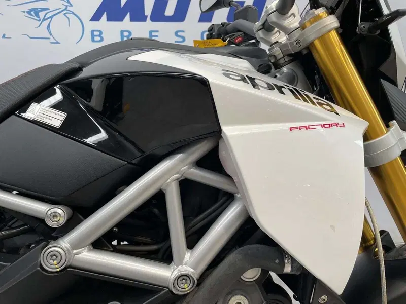 Aprilia Dorsoduro 750 ABS (2009 - 17) (3)