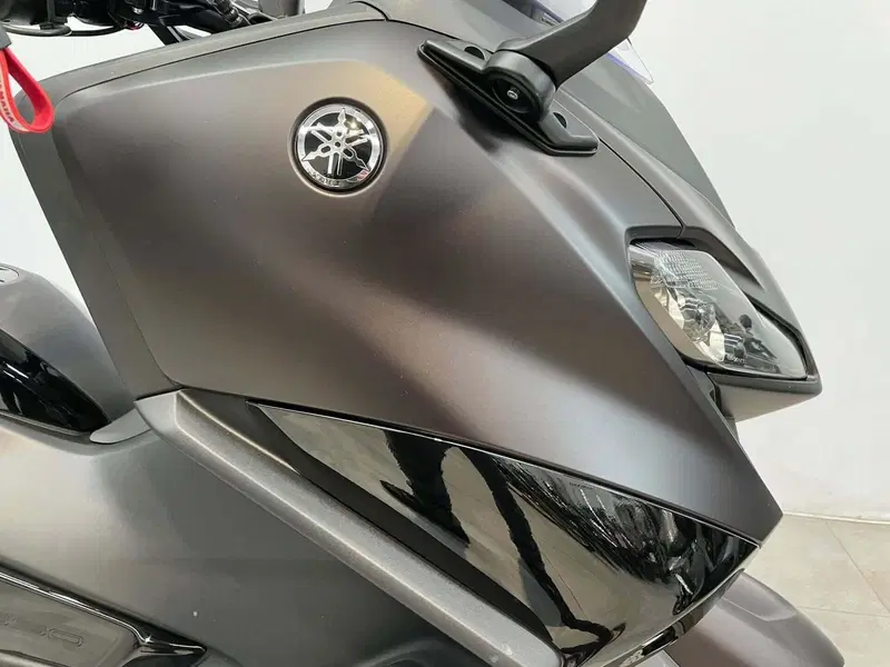 Yamaha T-Max 560 Tech Max (2022 - 24) (3)