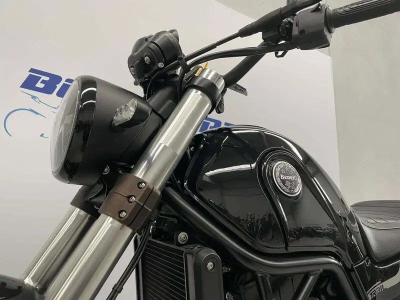 Benelli Leoncino 500 Trail (2021 - 26) (2)
