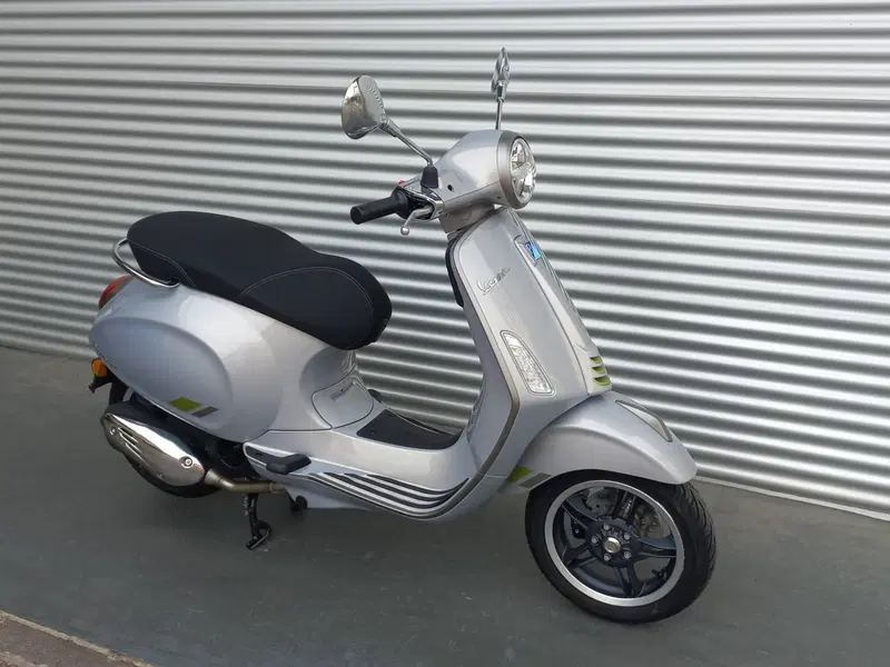 Vespa Primavera 150 Tech (2024 - 25) (3)